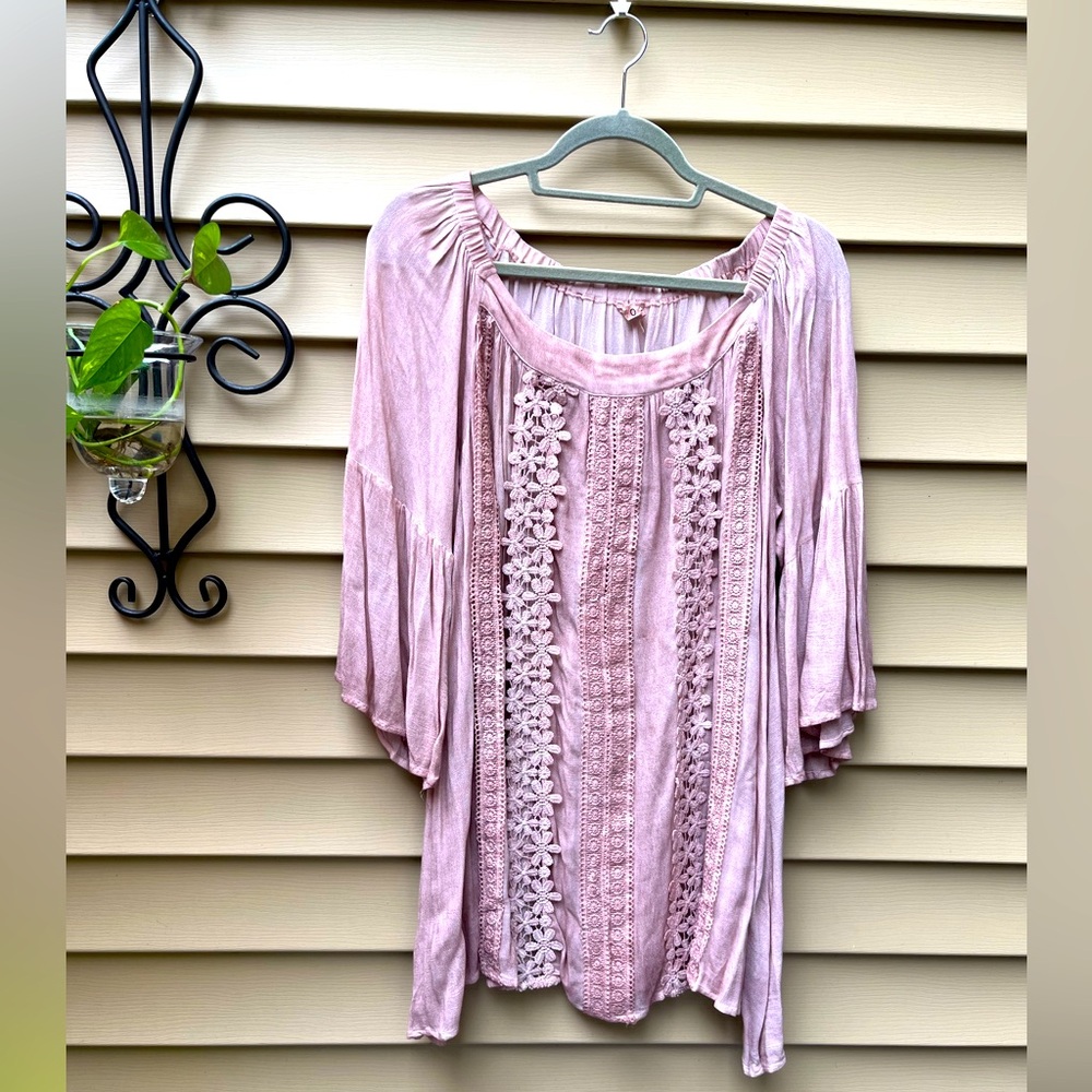 POL Pink Distressed Lace Top, size L